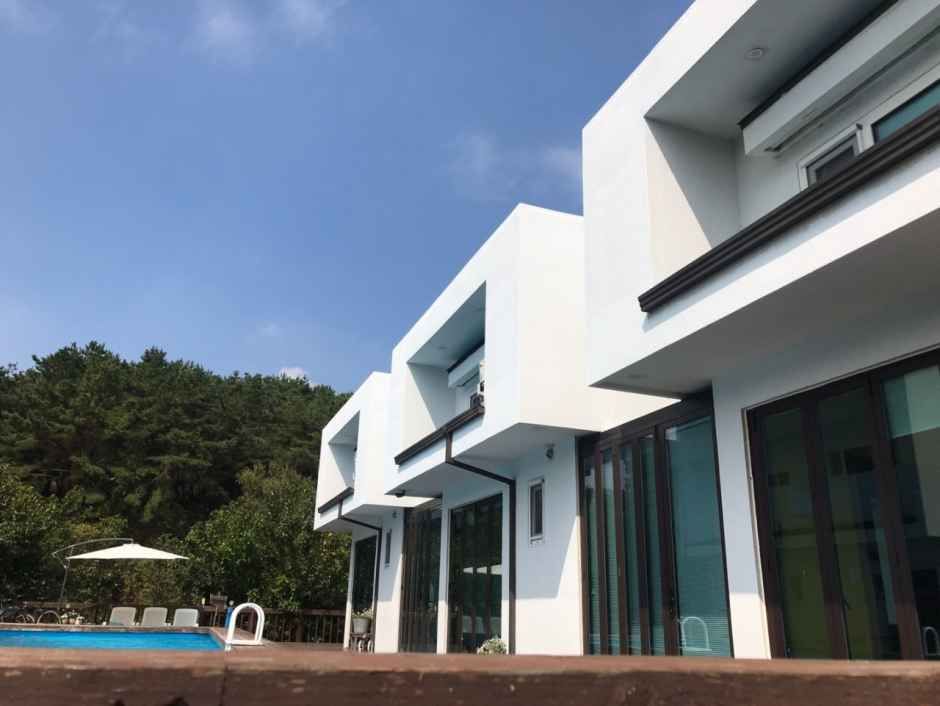 창녕_우포5마일_외부전경 (3).jpg