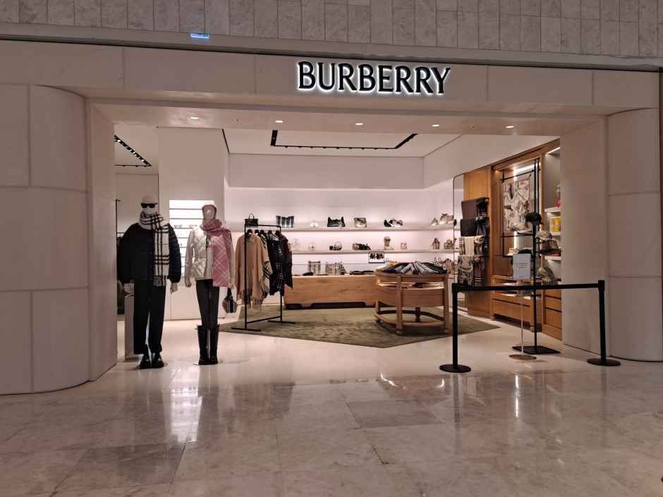 バーバリー 現代百貨店 キンテックス店