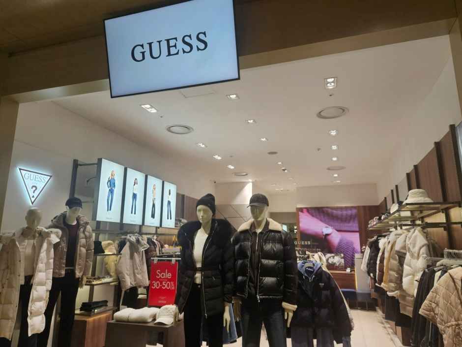 GUESS 现代百货 The Hyundai 大邱
