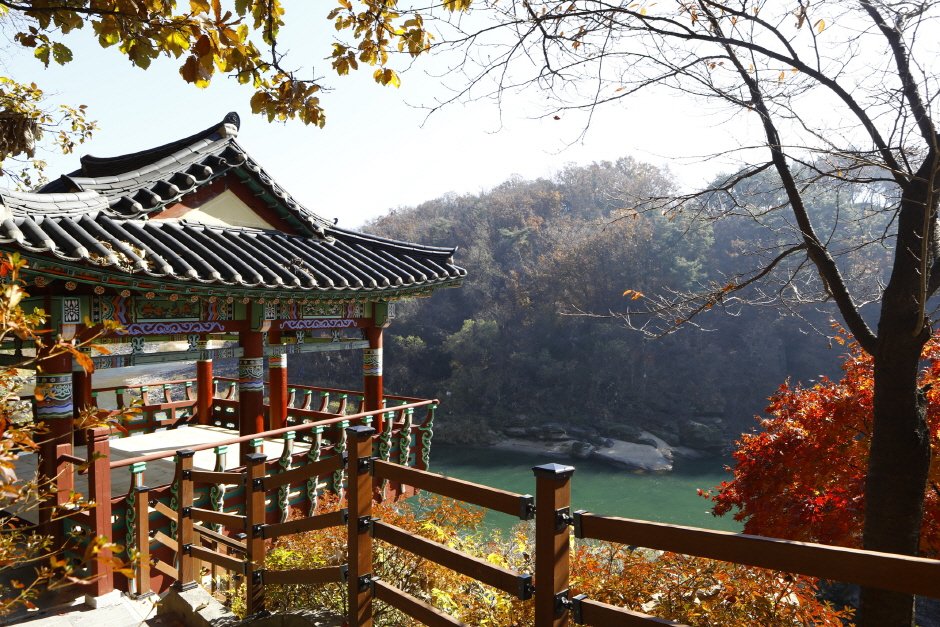 Trip Course Where Art and Nature Meet as One Masterpiece