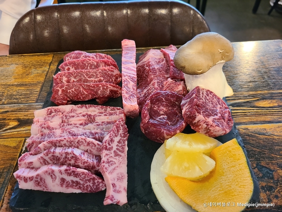 上苑会馆