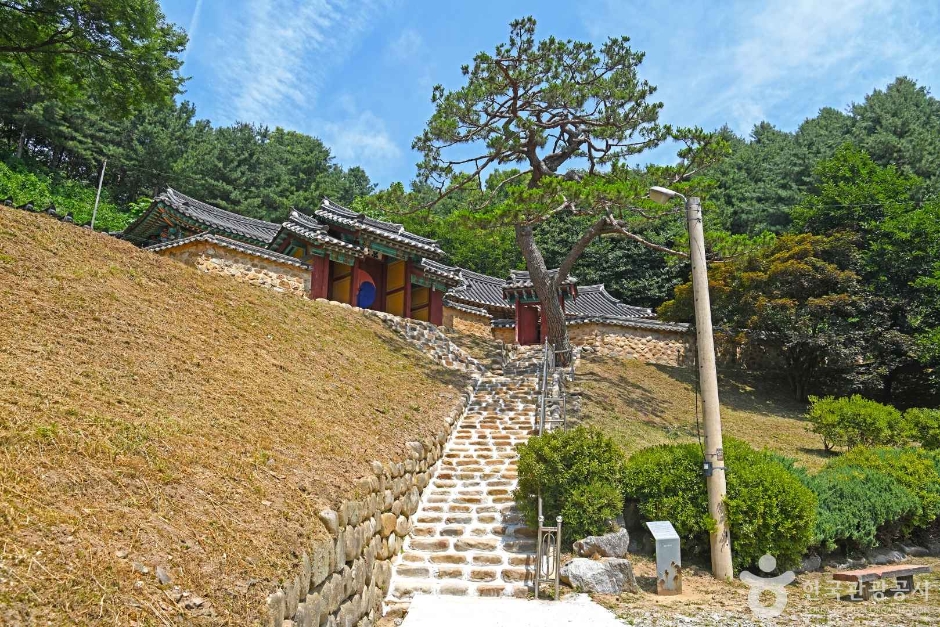 芝川書院