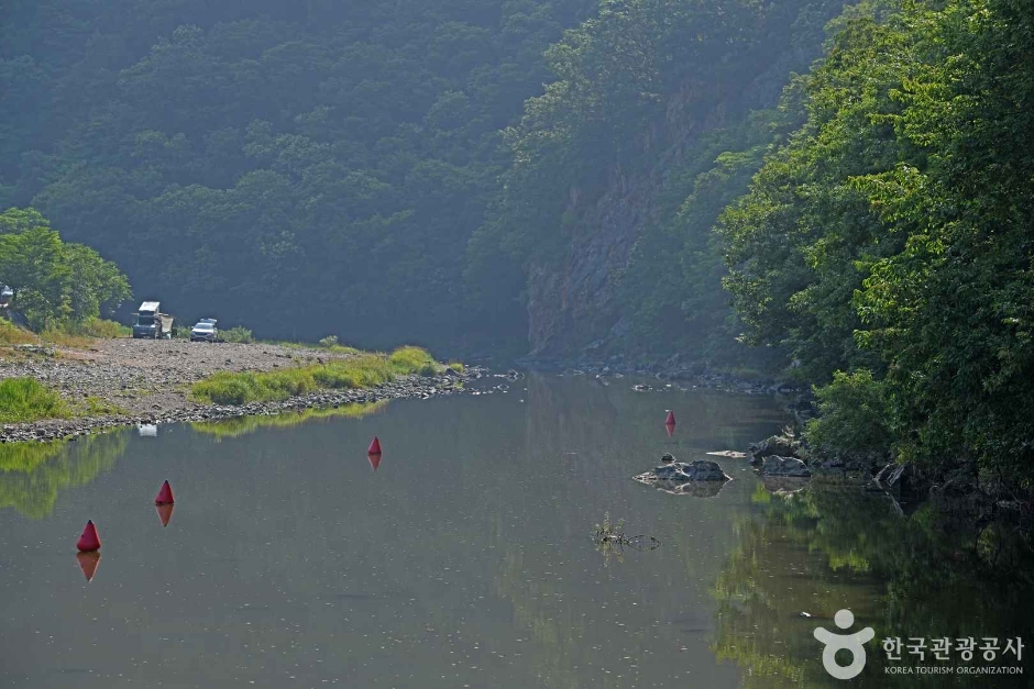 Jakcheon Valley