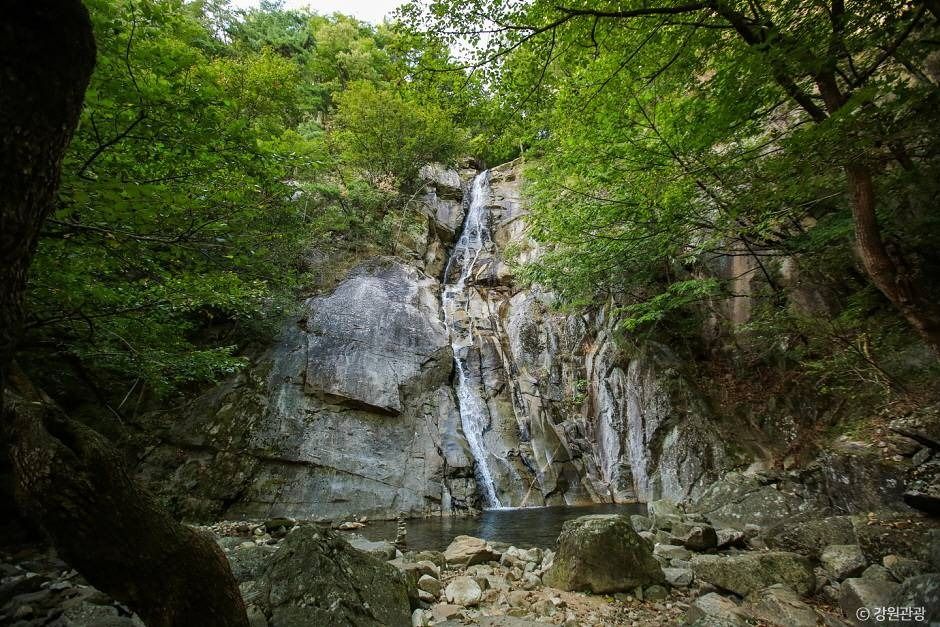 嘉嶺瀑布