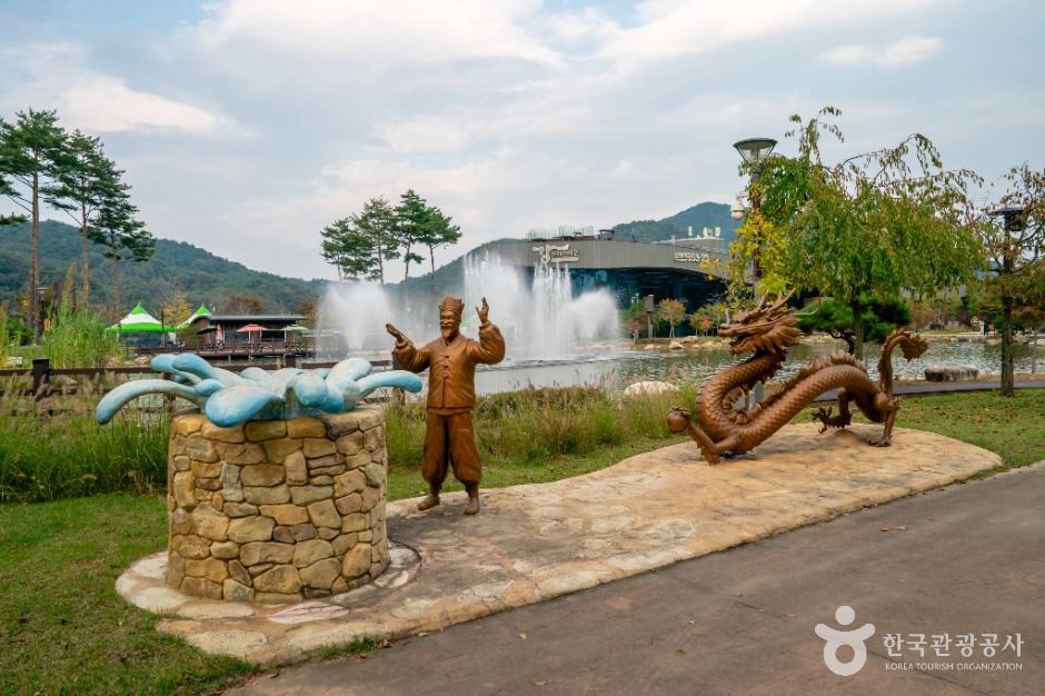 醴泉三綱文化団地生態公園