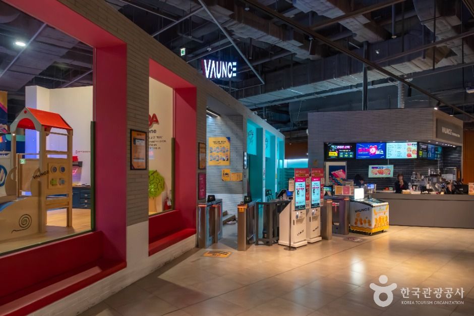 Bounce Trampoline Park Dongdaegu Shinsegae Department Store Center