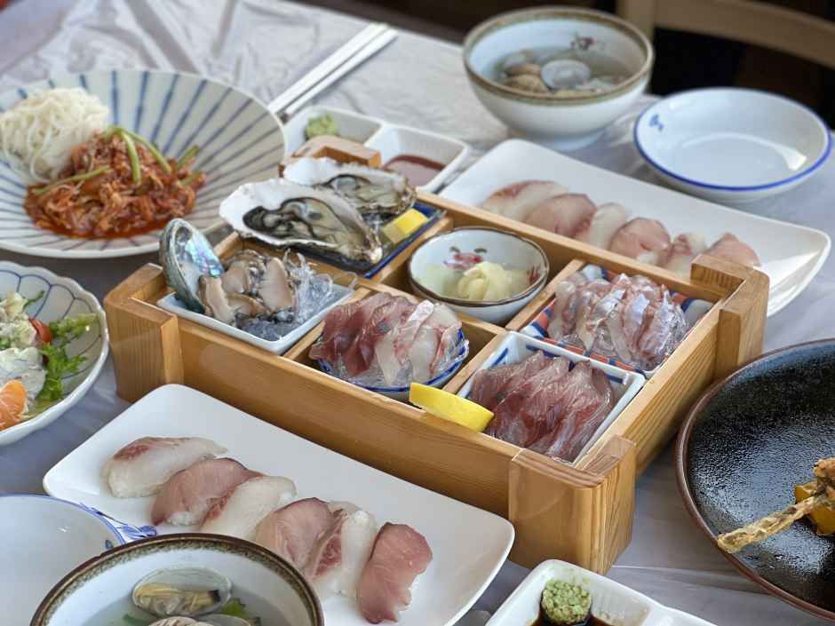 별난횟집 매미성본점