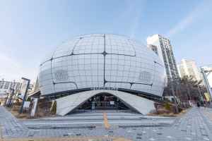 서울로봇인공지능과학관 전경 2