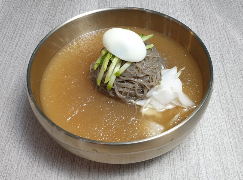 スラギオ冷麺