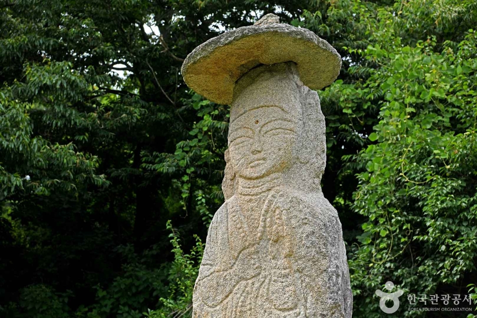 Yeongin Sinhyeon-ri Maitreya Buddha