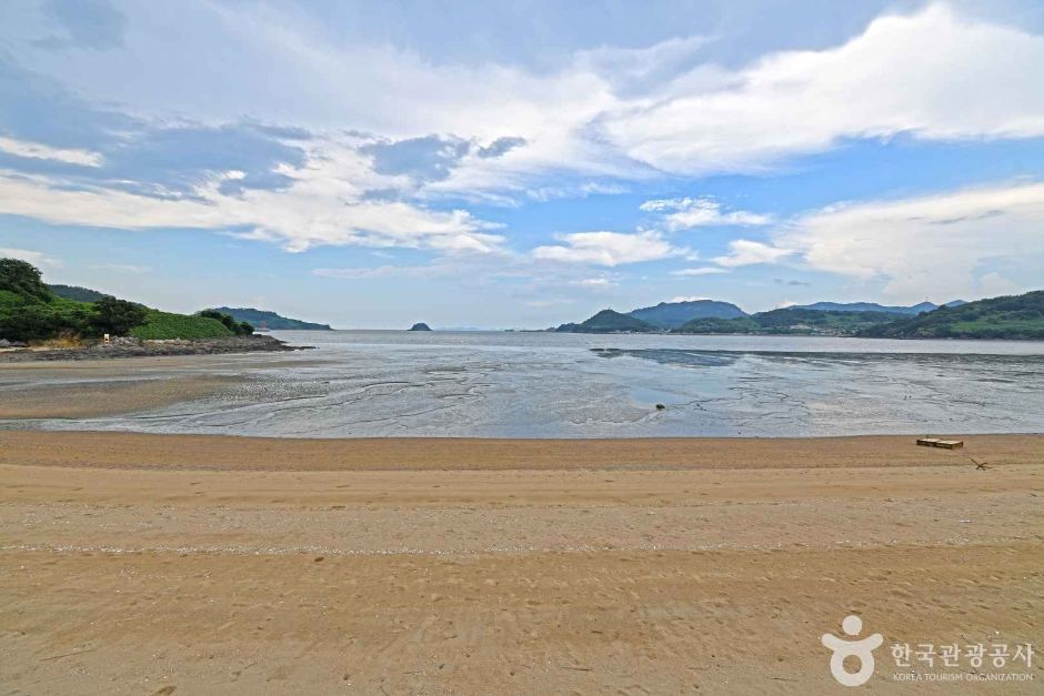 Molmi Beach