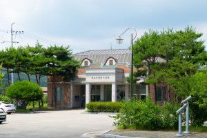 석오이동녕기념관