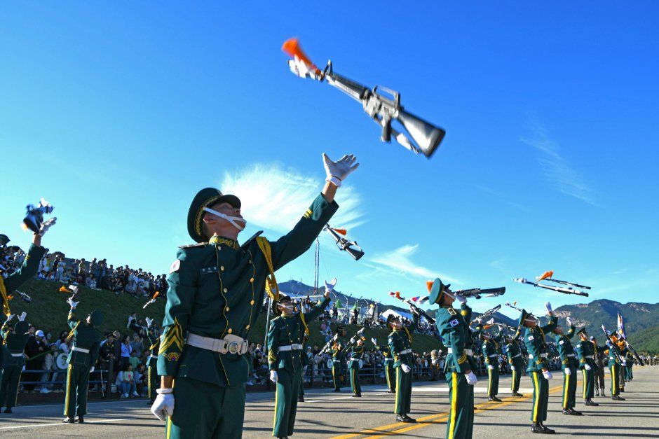เทศกาล · 계룡軍문화축제 · 충청남도 계룡시 신도안면 석계리 계룡대 활주로
