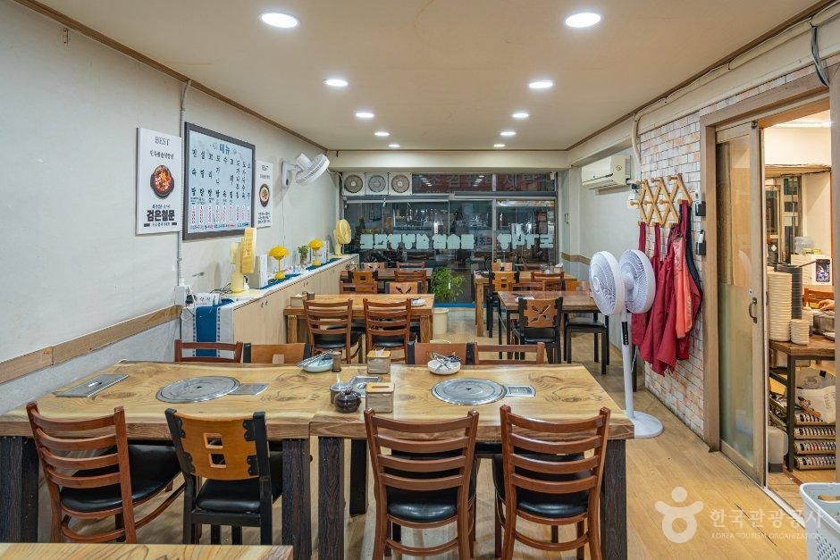 민속돌솥설렁탕