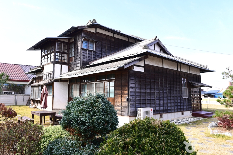 益山春浦里旧日本人農場家屋