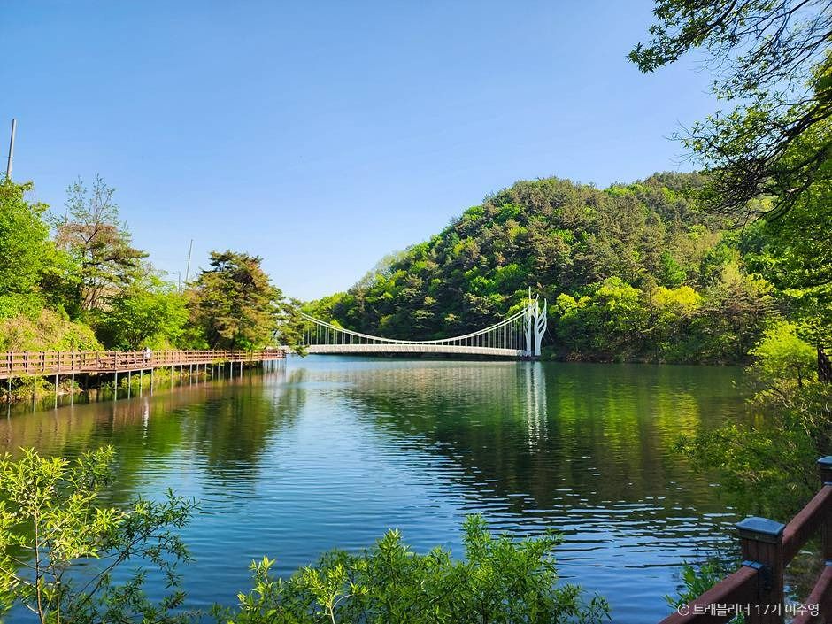燕岩地質生態公園