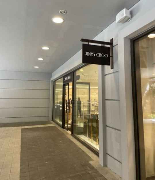 Jimmy Choo 乐天奥特莱斯东釜山店