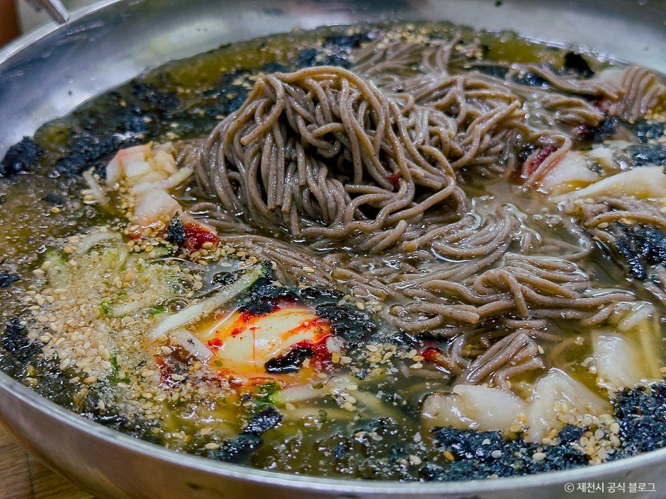용천막국수