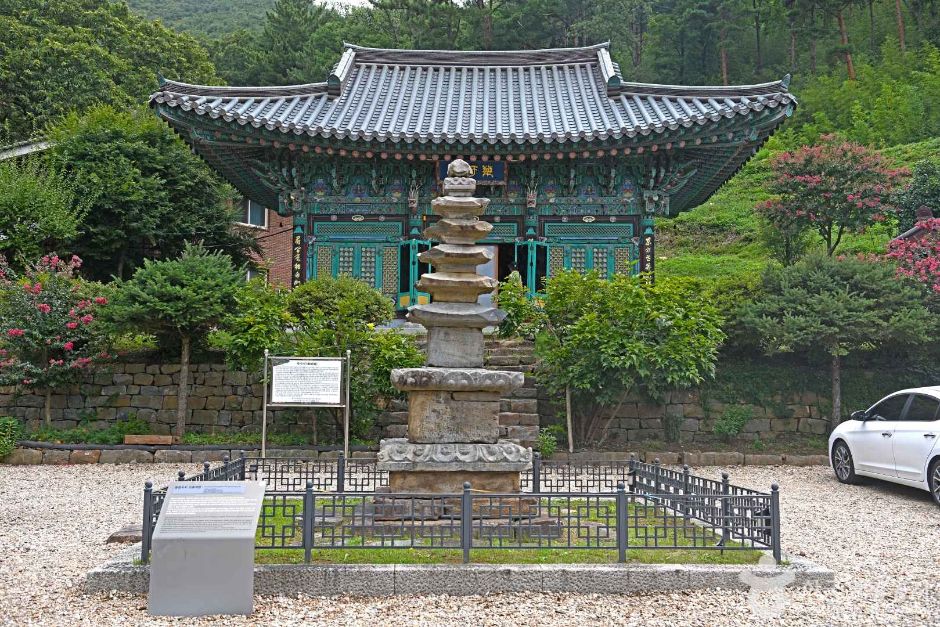 灯明洛迦寺（江陵）