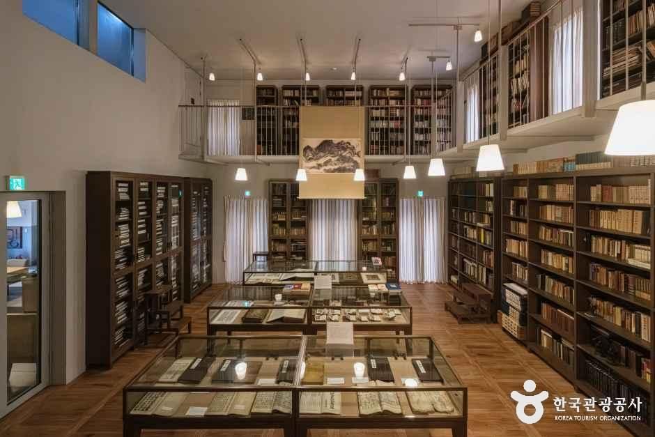 悅話堂書冊博物館