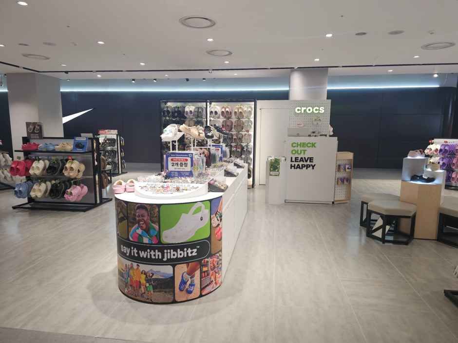 クロックス ロッテモール光明店