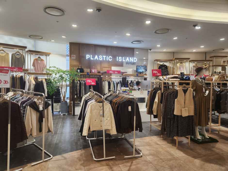 플라스틱아일랜드 마리오아울렛 1관점