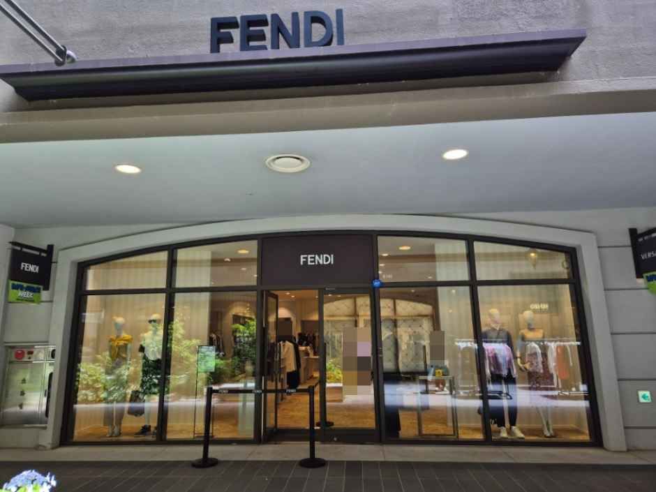 Fendi Lotte Premium Outlets East Busan Branch