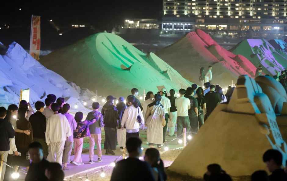 Haeundae Sandfestival (해운대 모래축제)