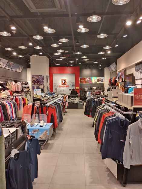 블랙야크 롯데아울렛 부여점