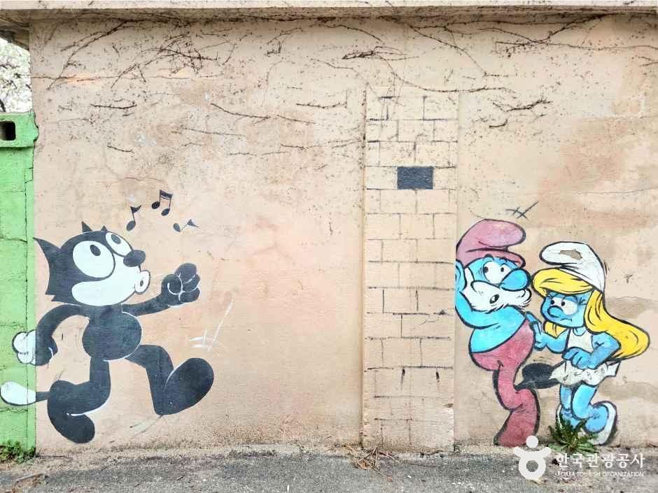 아바이벽화마을