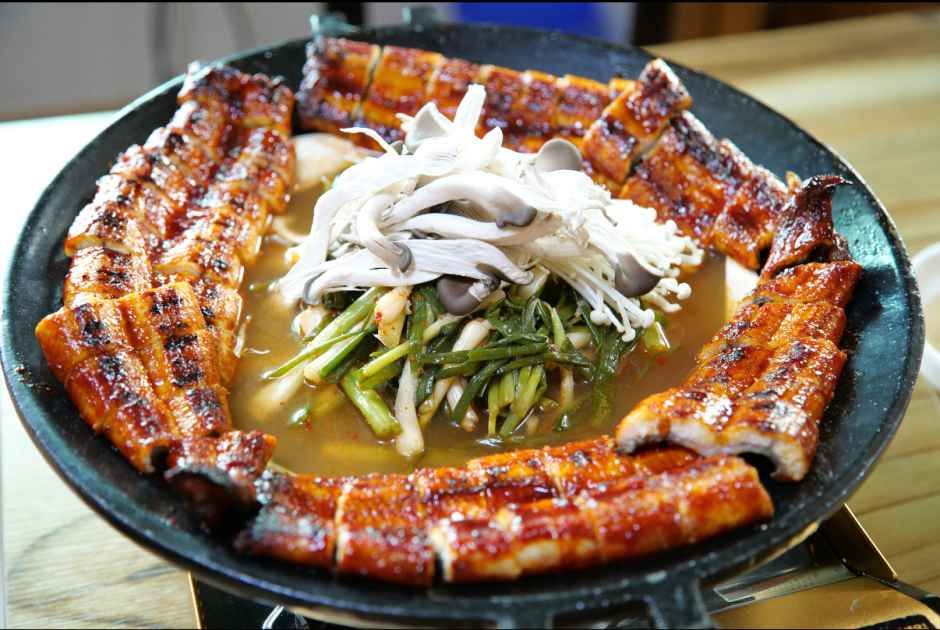 가평_장어독립 가평 본점 (3).jpg