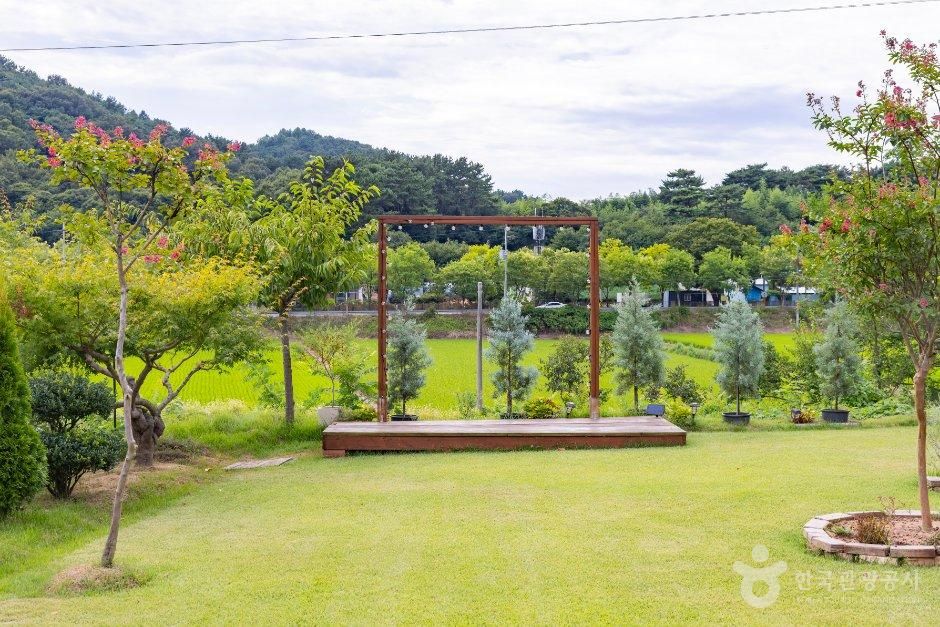 충남_서천군_안제이가든 (1).jpg