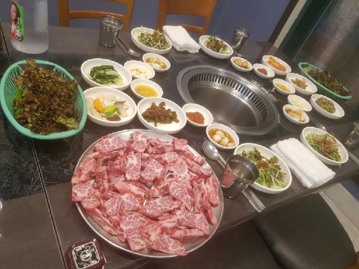 畜産本店 食肉食堂（畜産会館）