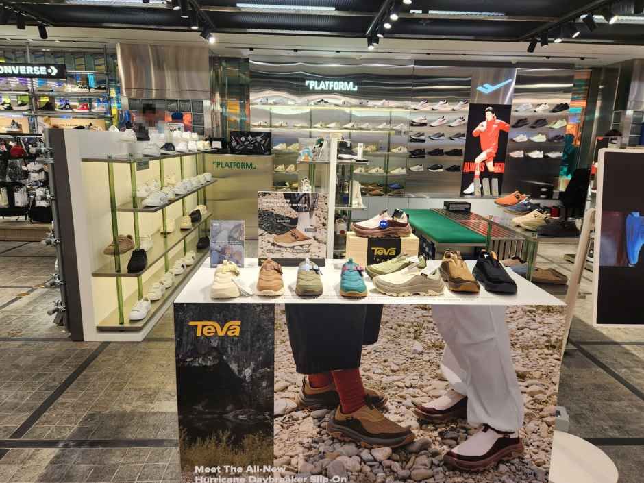 플랫폼슈즈 신세계백화점 타임스퀘어점