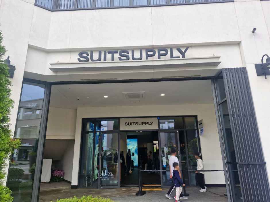 スーツサプライ 現代プレミアムアウトレット金浦店