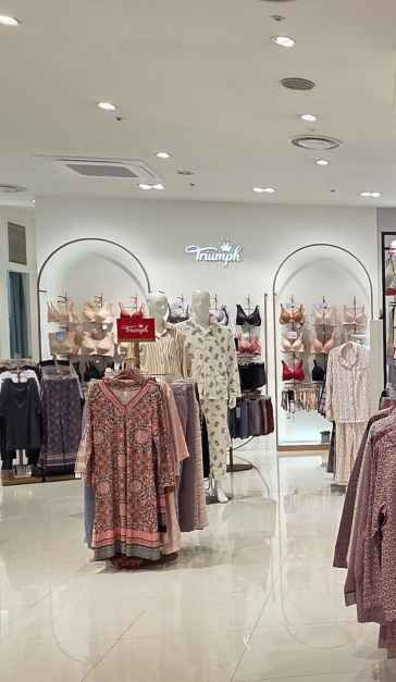 트라이엄프 롯데프리미엄아울렛 파주점