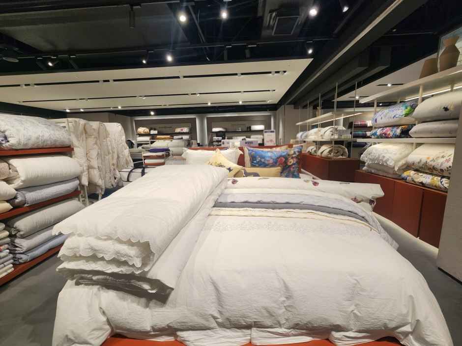 휴고보스 롯데백화점 잠실점