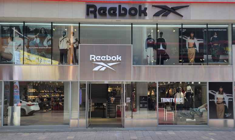 Reebok Cheongju Flagship Store [Tax Refund Shop](리복 청주플래그십스토어)