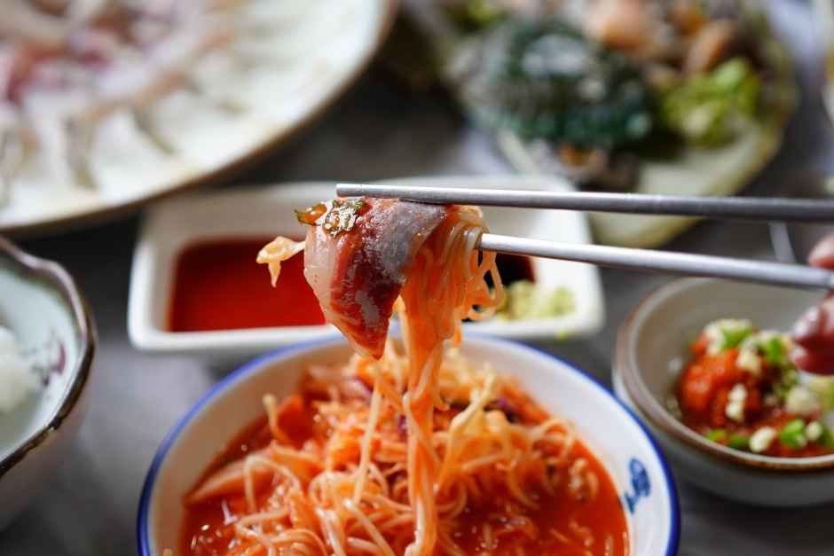 별난횟집 매미성본점