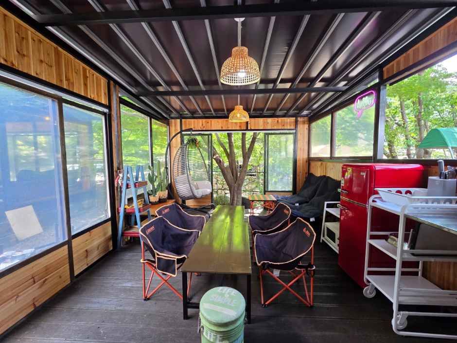 지리산벚꽃카라반캠핑장