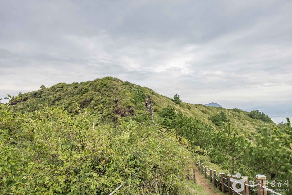 松岳山