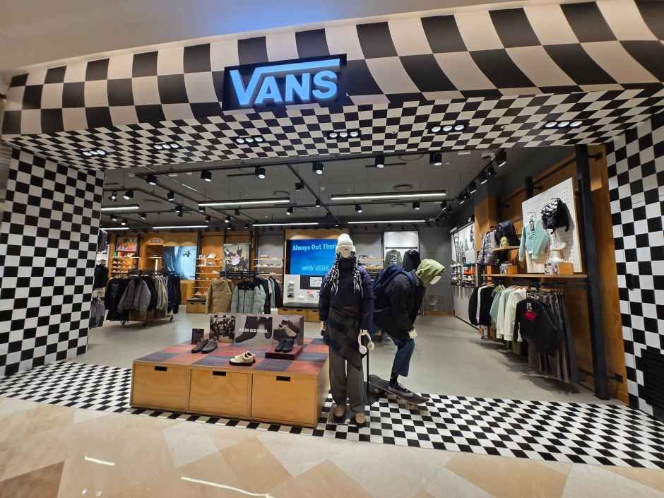 Vans - Lotte World Mall  [Tax Refund Shop](반스 롯데월드몰점)