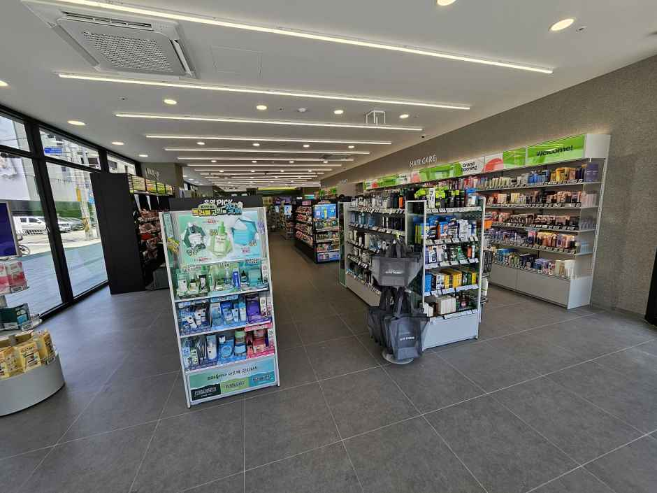 [事後免税店]Olive Young・タンサンデロ（堂山大路）店(올리브영 당산대로점)