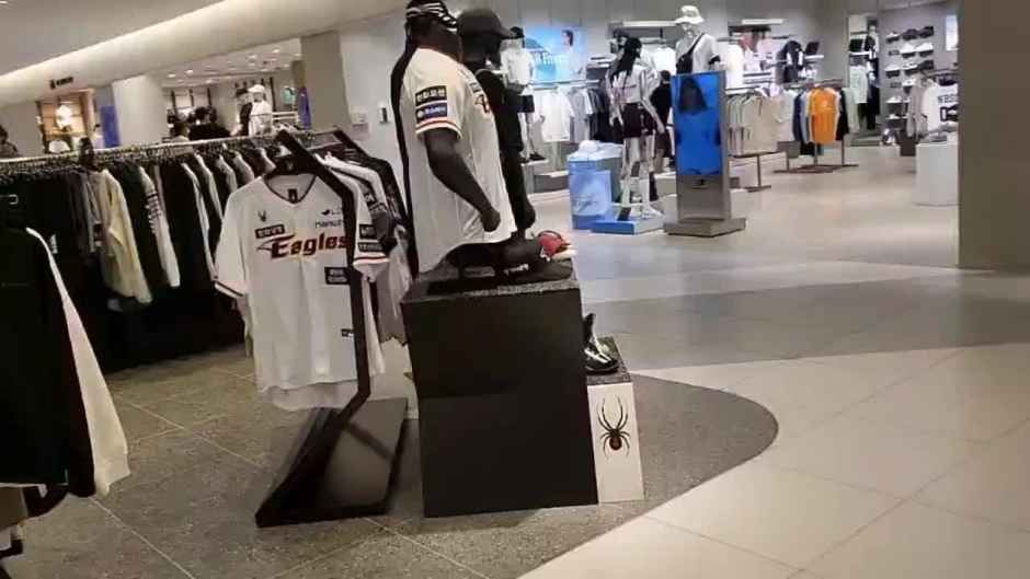 [事後免税店] SPYDER（スパイダー）・ロッテアウトレットチョンジュ（淸州）店(스파이더 롯데아울렛 청주점)