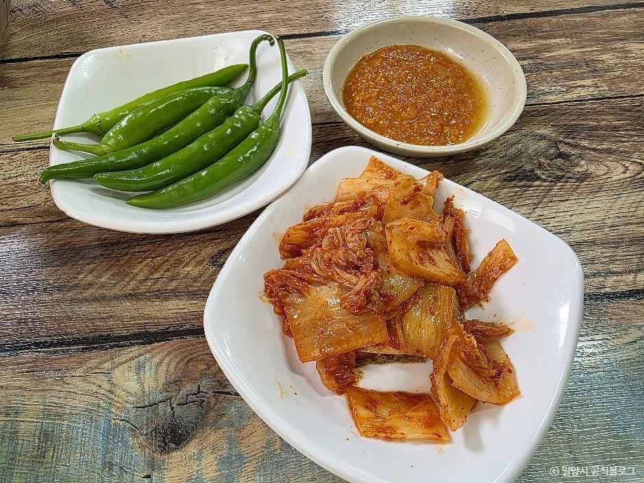 밀양_소문난수산국수 (3).jpg