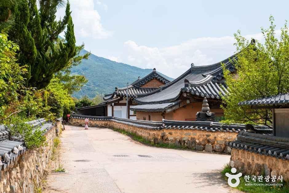 Omi Milky Way Village