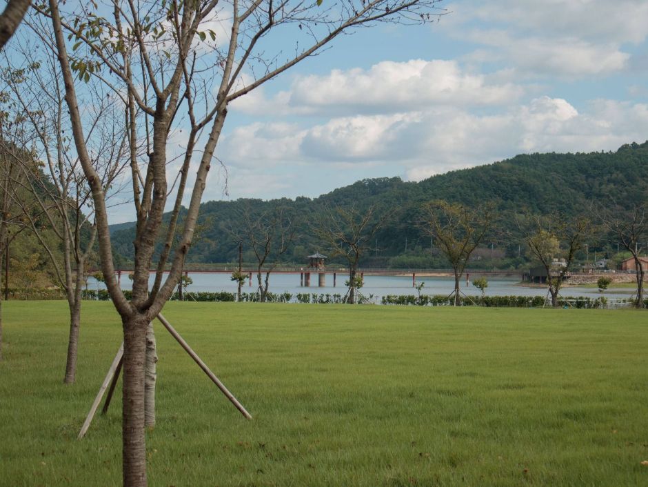 于勒公園
