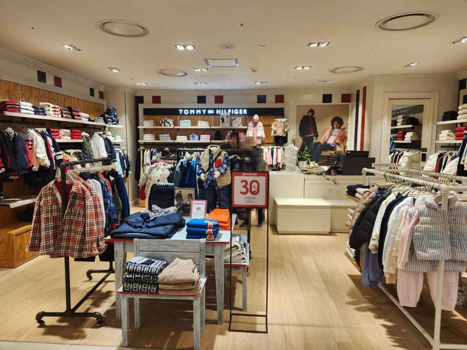 Tommy Hilfiger Children 新世界百货 Times Square店
