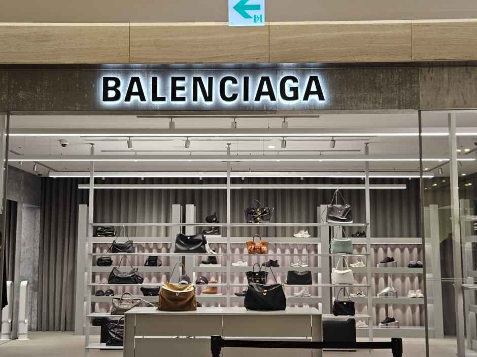 Balenciaga Hyundai The Hyundai Daegu Branch