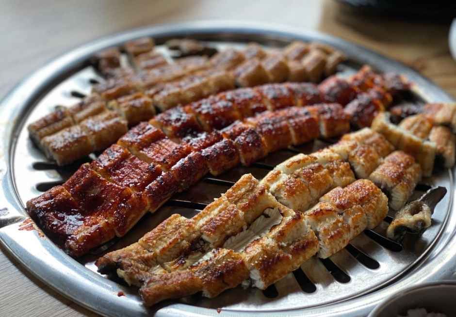 가평_장어독립 가평 본점 (1).jpg